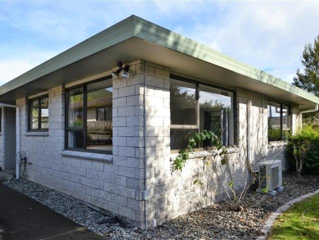apartment for rent at unit 4 103 queen street richmond tasman rbpr011935, new zealand