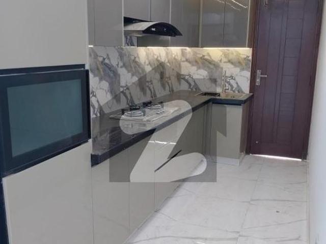Apartment for rent brand new banglow facing 1st floor 3 bedrooms with parking and lift banglow facing Rahat Commercial Area