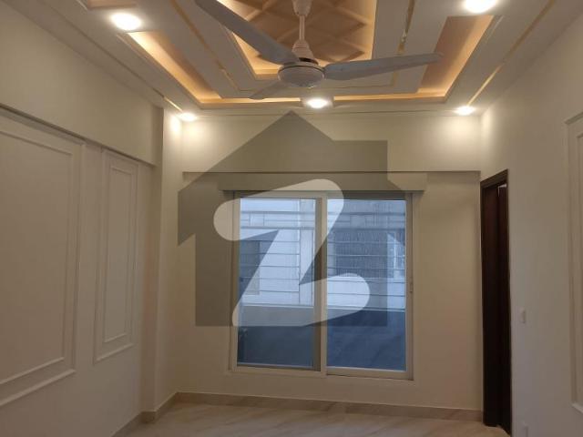 Apartment for rent bukhari commercial area