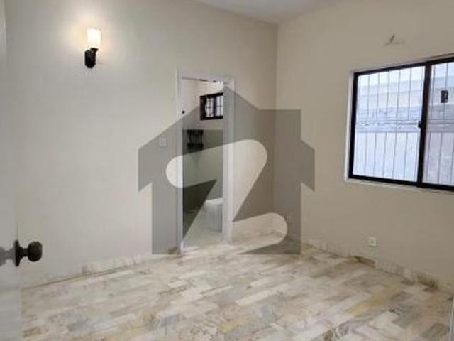 Apartment For Rent Ground Floor Separate Gate Bath Island