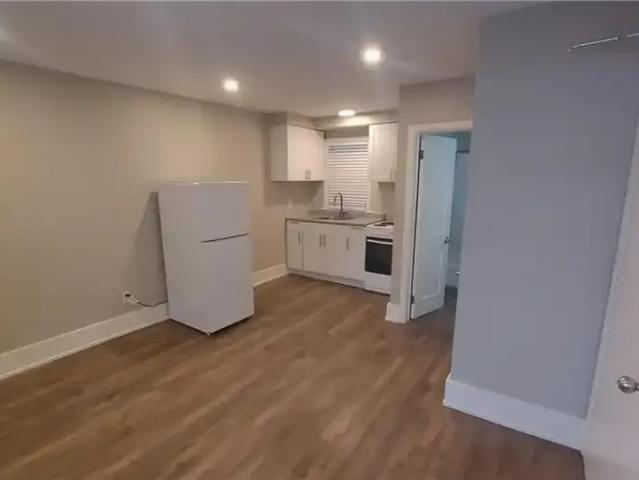 Apartment For Rent Kitchener ON 1500 ES99794053