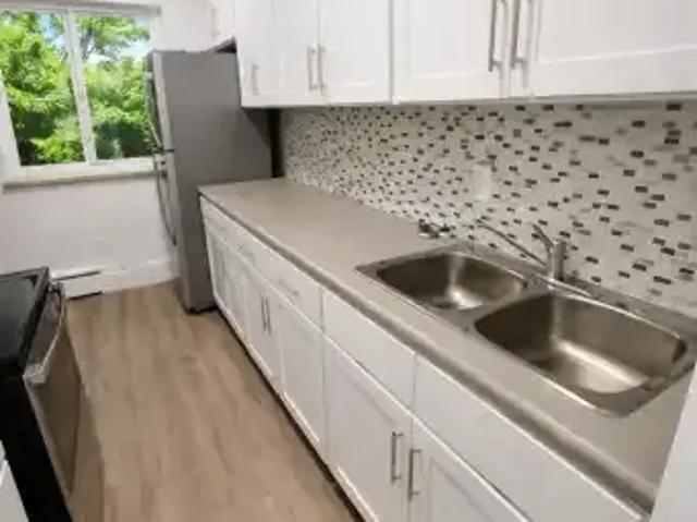 Apartment For Rent Hamilton ON 1445 ES100488463