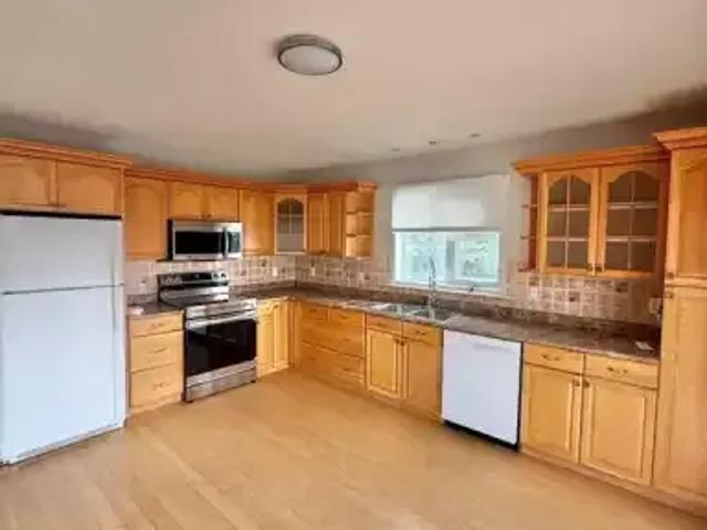 Apartment For Rent Hinton AB 1850 ES103243658