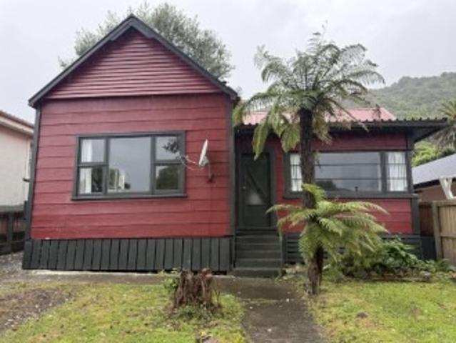 Apartment for rent in 17 Alexander Terrace, Greymouth West Coast