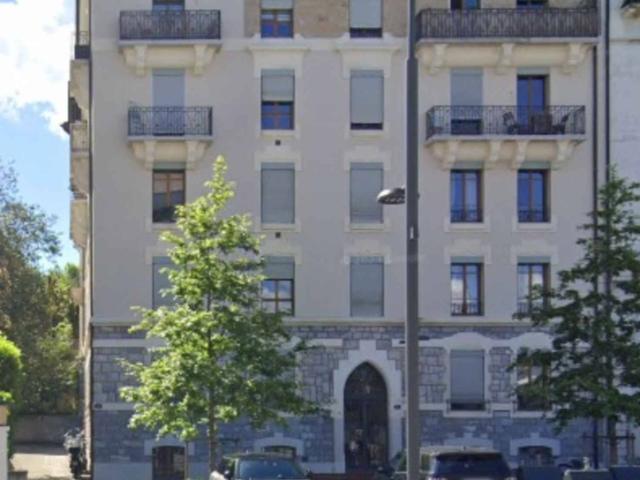 Apartment for rent in 18, avenue de la Gare des Eaux Vives 1207 Genève