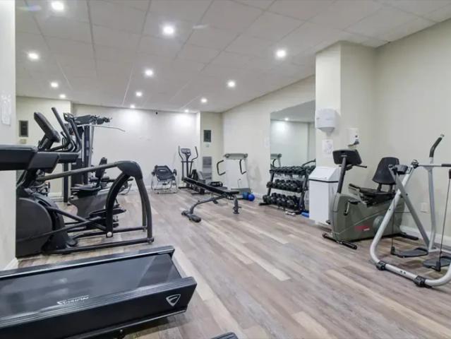 apartment for rent in 2200 Sherobee Road, Mississauga, ON L5A 3Y3, Canada