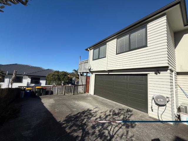 Apartment for rent in 28A Baulcomb Parade, Windsor Park Auckland