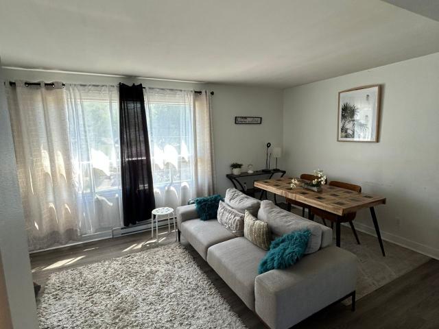 apartment for rent in 53 Rue Saint François Gatineau, QC J9A 1B3, Canada