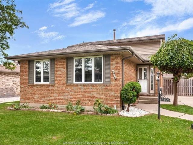 apartment for rent in 9597 Avery Lane Unit# 2 Windsor, Ontario