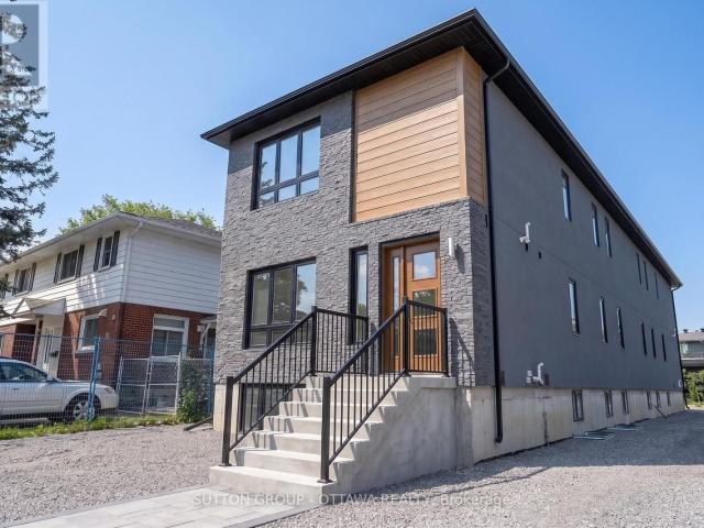 apartment for rent in 994 Woodroffe
