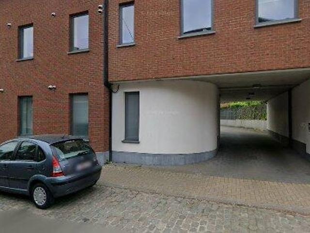 Apartment for rent in Courcelles