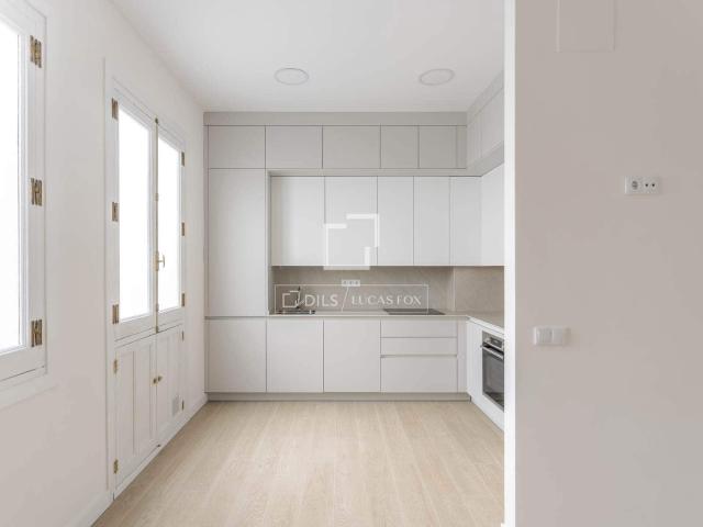 Apartment for rent in Castellana, Madrid city, Madrid