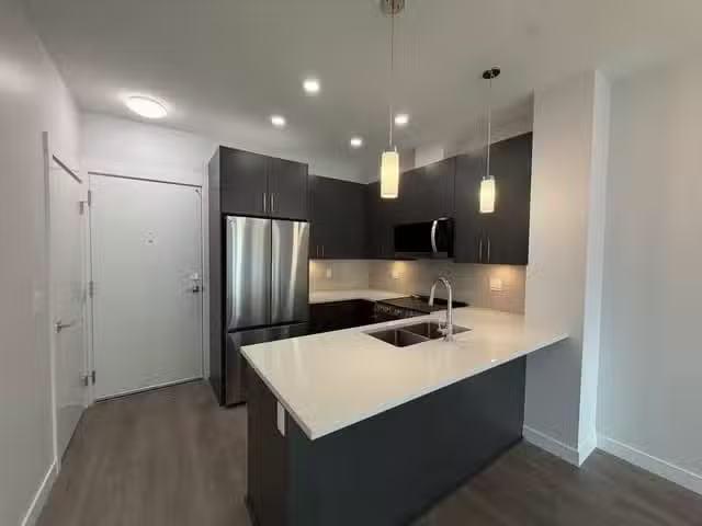Apartment for rent in Abbotsford, Abbotsford, 33886 Pine Stree.