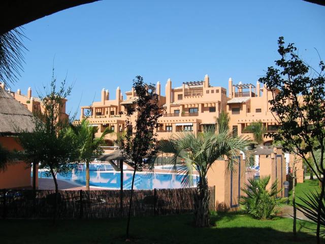 Apartment for rent in Atalaya Isdabe, Estepona, Málaga