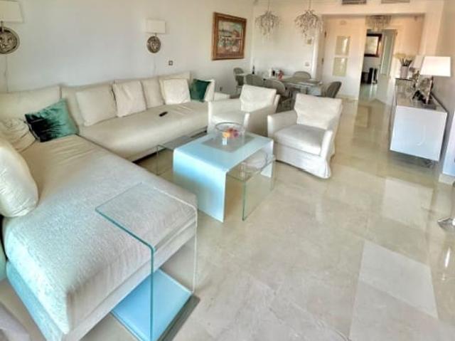 Apartment for rent in Benahavís, Málaga