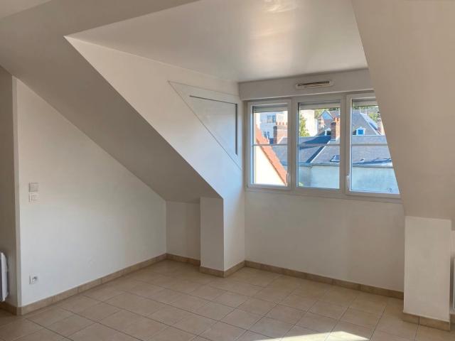 apartment for rent in BURES SUR YVETTE 91440