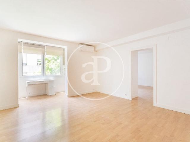 Apartment for rent in El Viso, Madrid city, Madrid