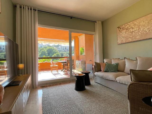 Apartment For Rent in Este La Reserva De Marbella, Marbella