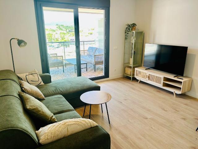 Apartment For Rent in Estepona, Estepona