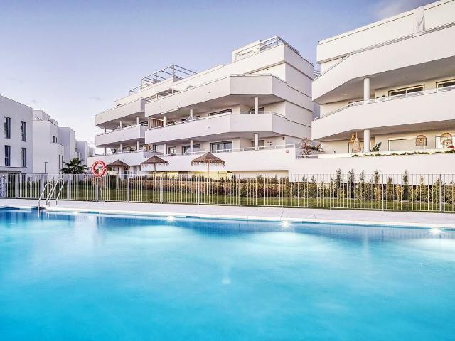 Apartment For Rent in Estepona, Estepona