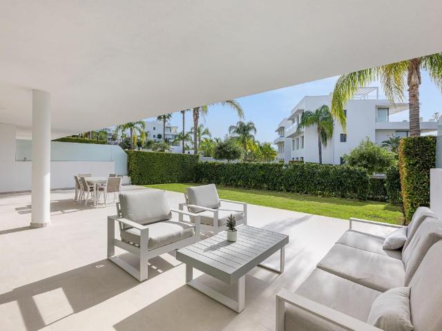 Apartment For Rent in Estepona, Estepona