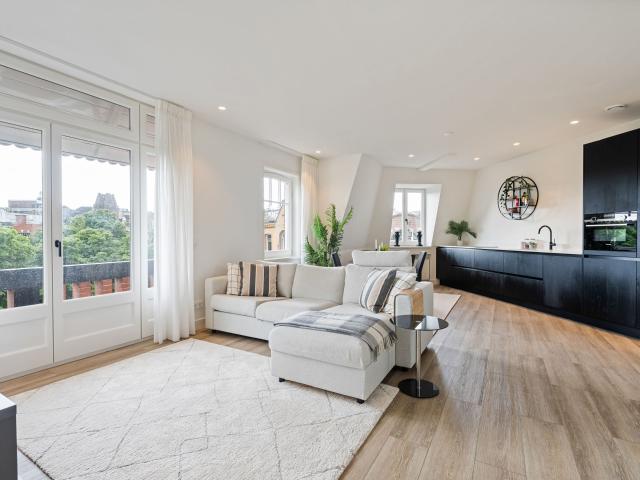 apartment for rent in Johannes Verhulststraat 108 B 1071NL Amsterdam Cornelis Schuytbuurt Amsterdam