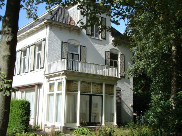 apartment for rent in Overbeeklaan 1 6881HE Rheden Velp Noord boven spoorlijn Velp GE