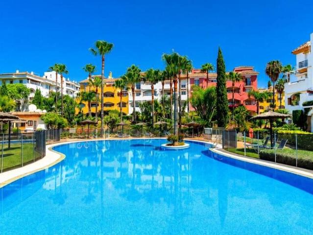 Apartment for rent in Lomas De Marbella, Marbella, Málaga