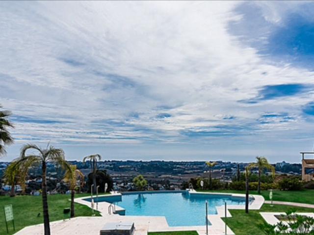 Apartment For Rent in La Alqueria, Benahavís
