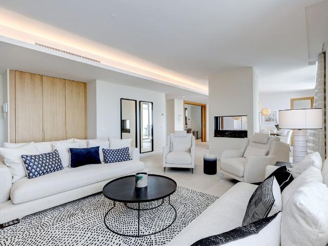 Apartment For Rent in La Quinta, Benahavís