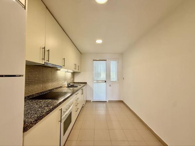 Apartment for rent in La Quinta, Benahavís, Málaga