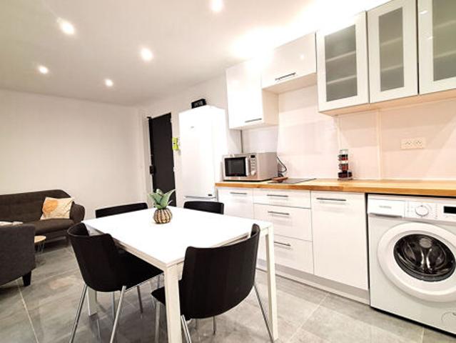 apartment for rent in MARSEILLE 5EME