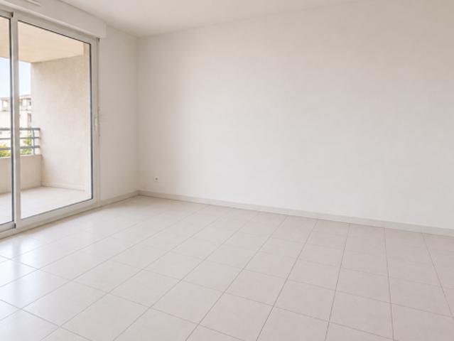 apartment for rent in MARSEILLE 8EME