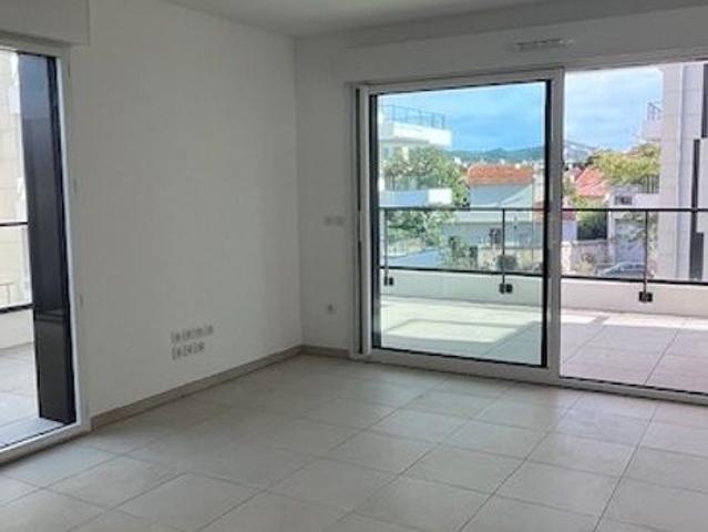 apartment for rent in MARSEILLE 8EME
