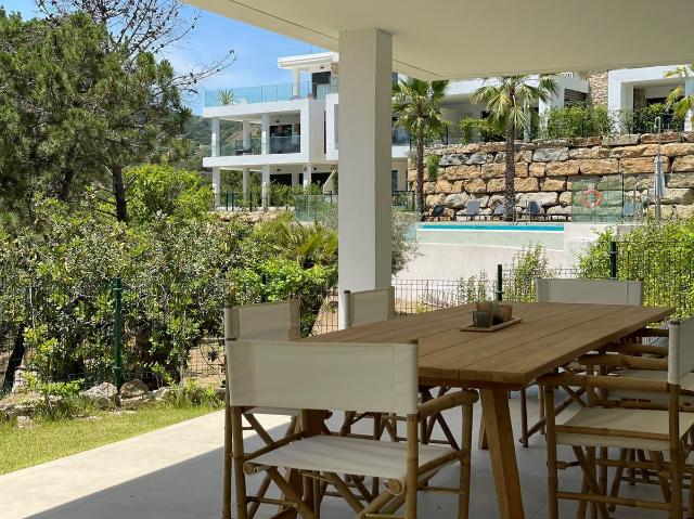 Apartment For Rent in Selwo, Estepona