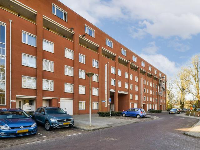 apartment for rent in Suze Groenewegplantsoen 80 1067DC Amsterdam Eendrachtspark Amsterdam