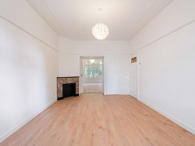 apartment for rent in Surinameplein 84 1058GT Amsterdam Postjeskade e.o. Amsterdam
