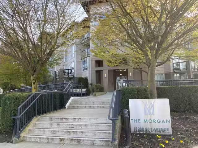 Apartment for rent in Surrey, South Surrey White Rock, 15988 2.