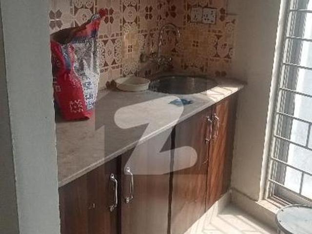 Apartment for rent in phase non furnished. Bahria Town Phase 4