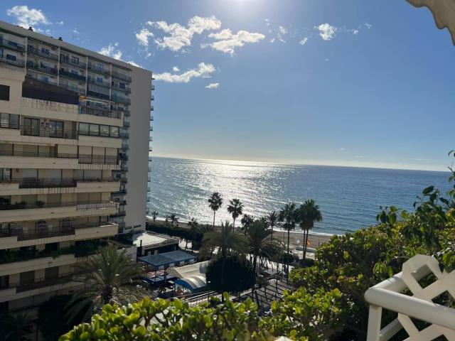 Apartment for rent in Playa Bajadilla Puertos, Marbella, Málaga