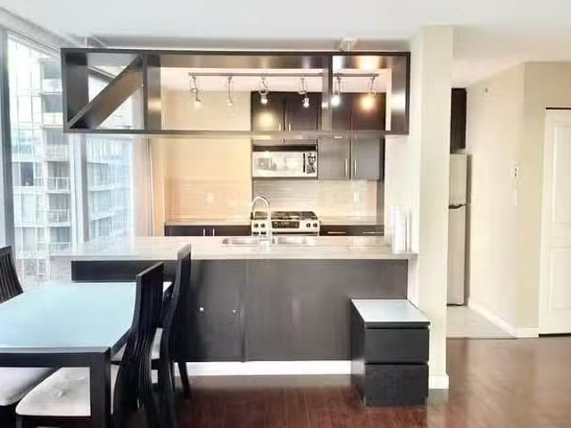 Apartment for rent in Richmond, Richmond, 9XX 5068 Kwantlen St.