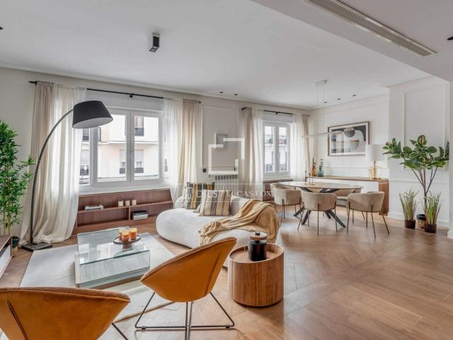 Apartment for rent in Rios Rosas, Madrid city, Madrid