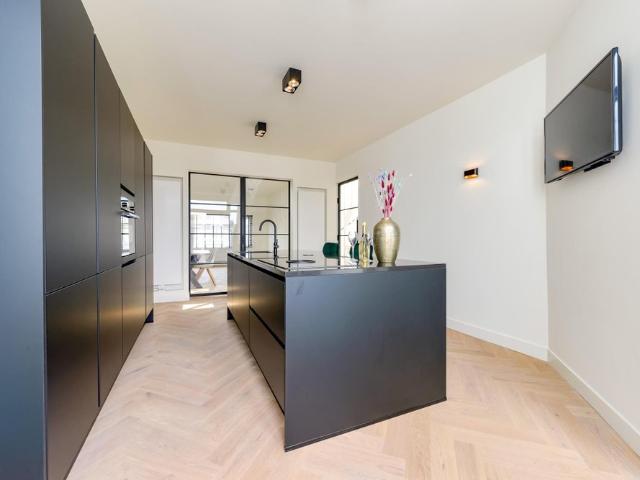 Apartment for rent in Weissenbruchstraat 10, 2596GJ, Den Haag, Netherlands