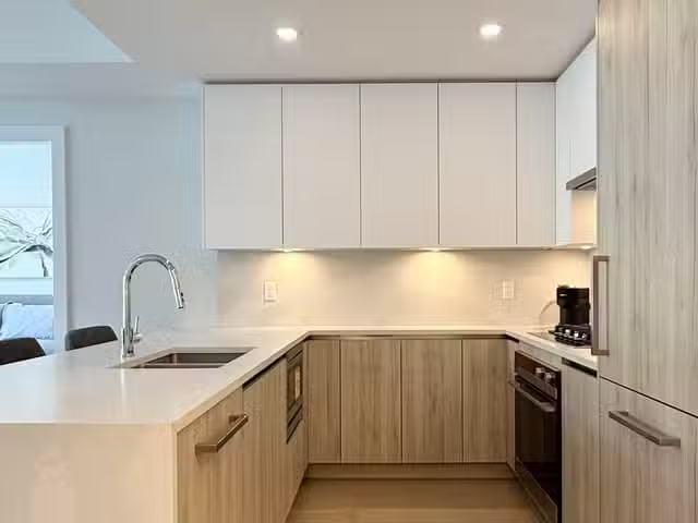 Apartment for rent in West Vancouver, West Vancouver, 2 BDRM 4.
