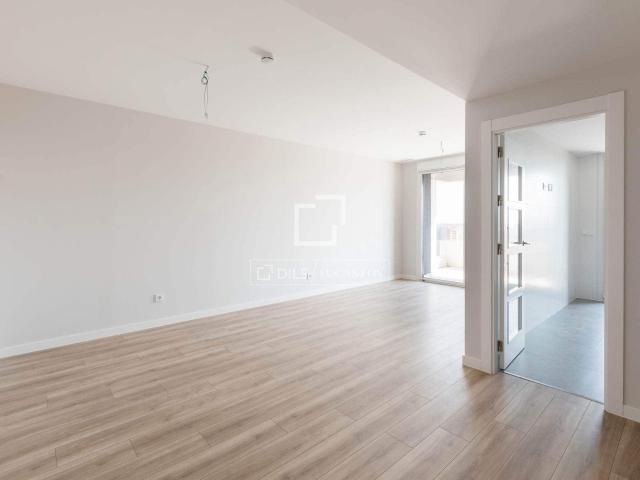 Apartment for rent in Valdefuentes, Madrid city, Madrid