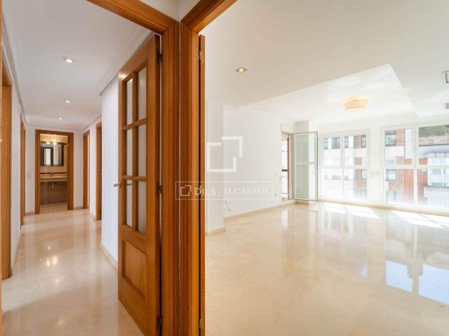 Apartment for rent in Valencia city, Valencia