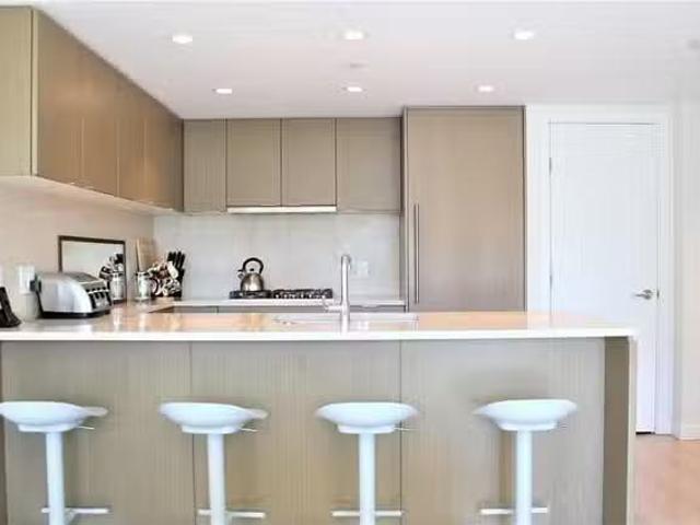 Apartment for rent in Vancouver, North Vancouver, 302 125 E 14.