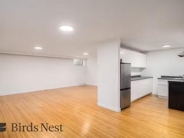 Apartment for rent in Vancouver, Vancouver West, Basement #2 2.
