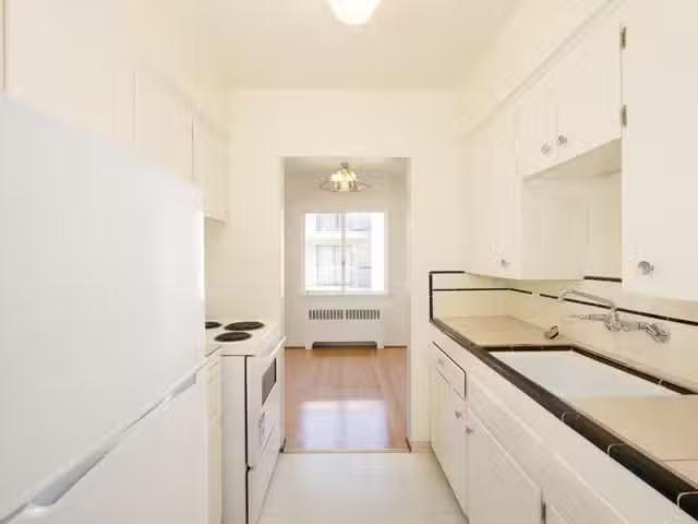 Apartment for rent in Vancouver, Vancouver West, Street, 26313.