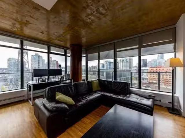 Apartment for rent in Vancouver, Vancouver West, 1605 108 W Co.